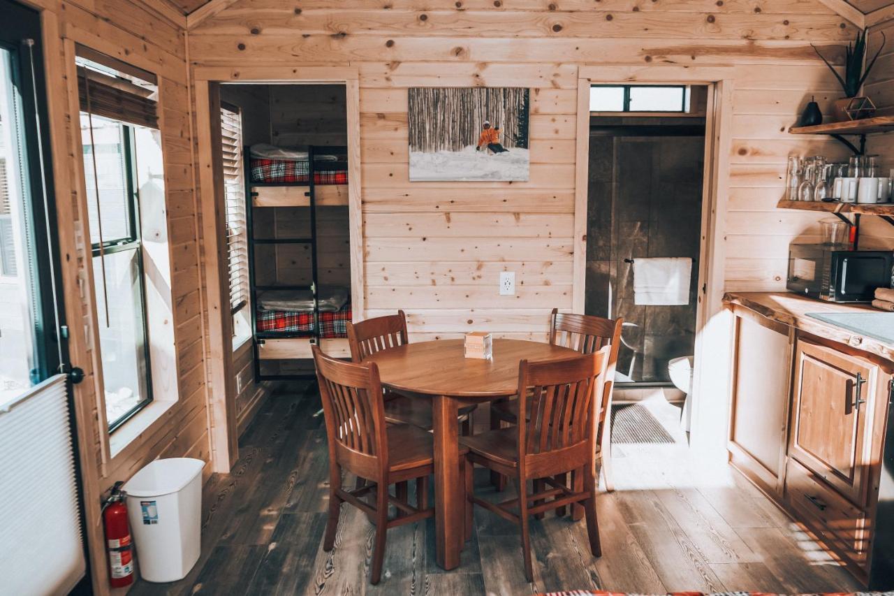 Tiny Homes At Powderhorn Mountain Resort Mesa Bagian luar foto